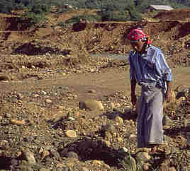 jade, Burmese jade, jadeite, ruby, Burma, Burma jade, Kachin, Hpakan, jadeite mining
