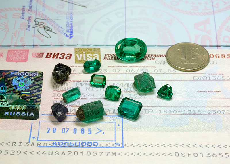 Gorgeous emerald and alexandrite from the Russian motherland